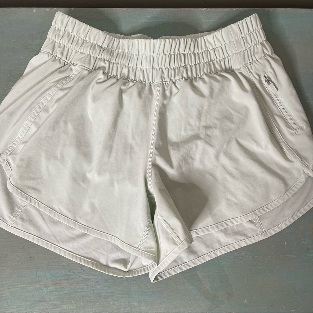 Women’s Lululemon Running Shorts Green Size 8